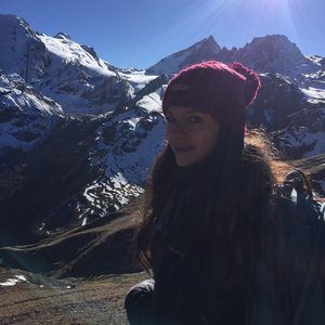 Meet your Posher, Nathaly